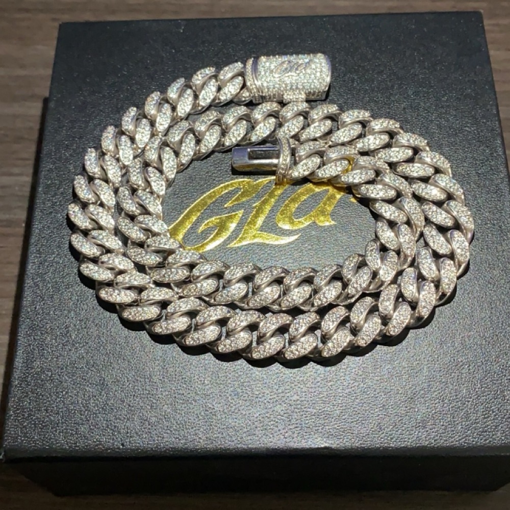 GLD White Gold Cuban